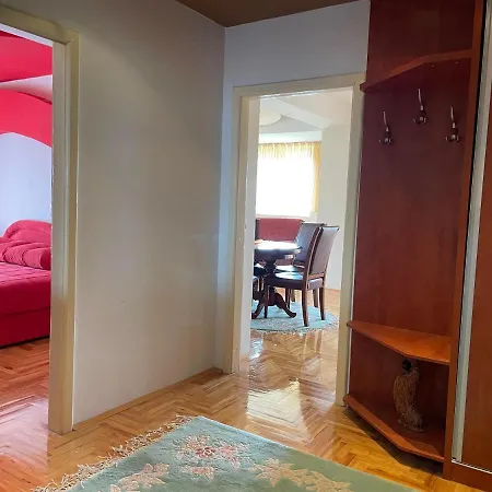 Klea Apartment *